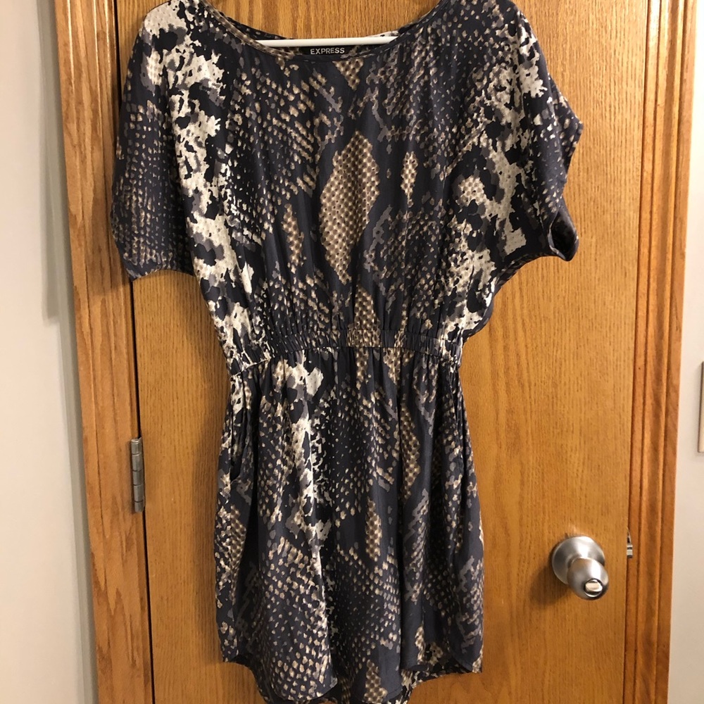 Express women Size XS Snake Skin Dress